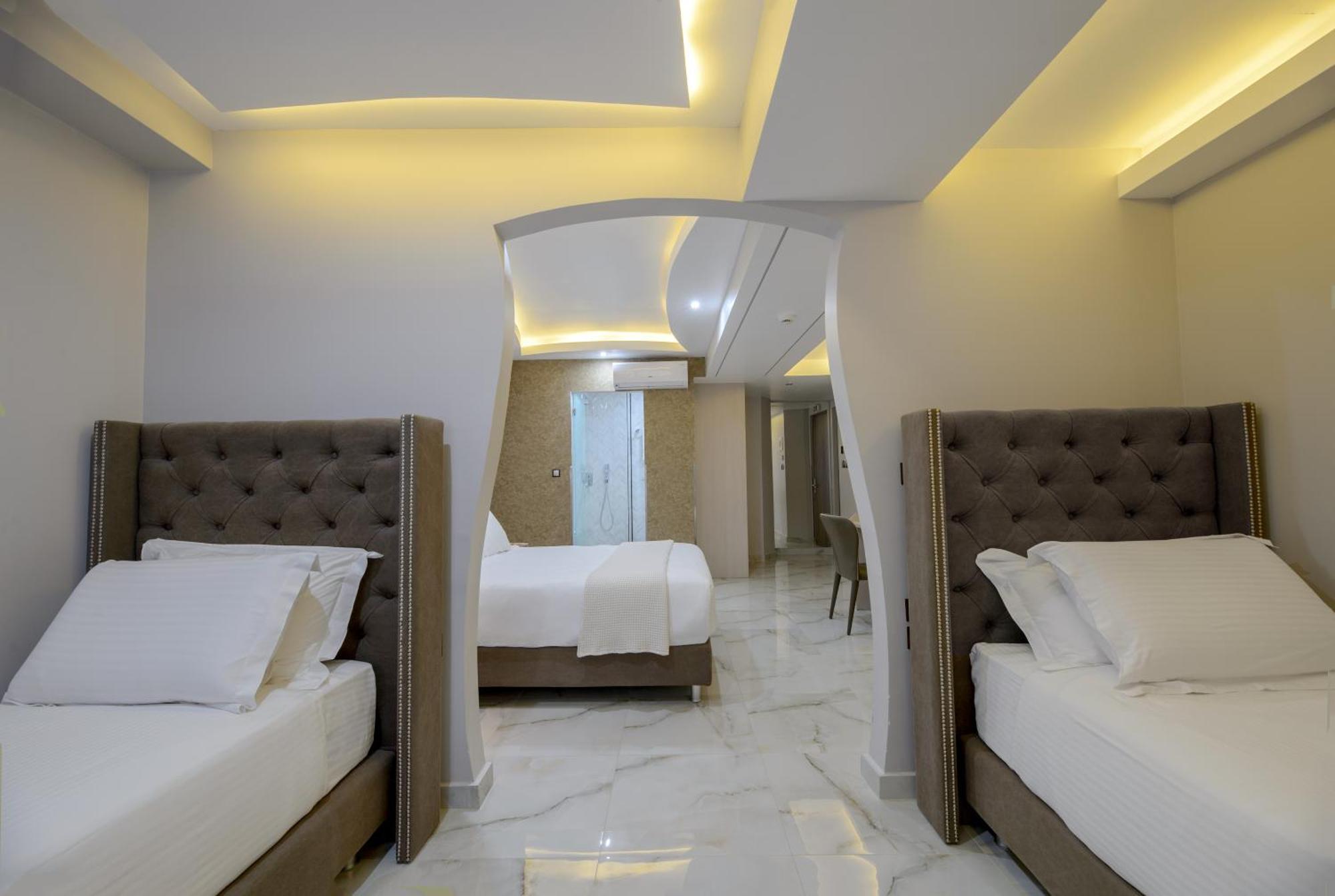 Deluxe Quadruple Room